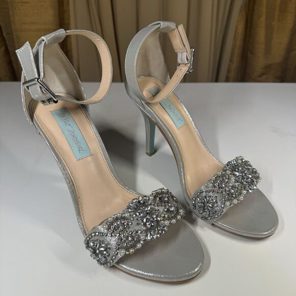 Blue by Betsey Johnson Juno Womens Sz 6 M Rhinestone Beaded Silver Heels Sandals - Picture 2 of 11